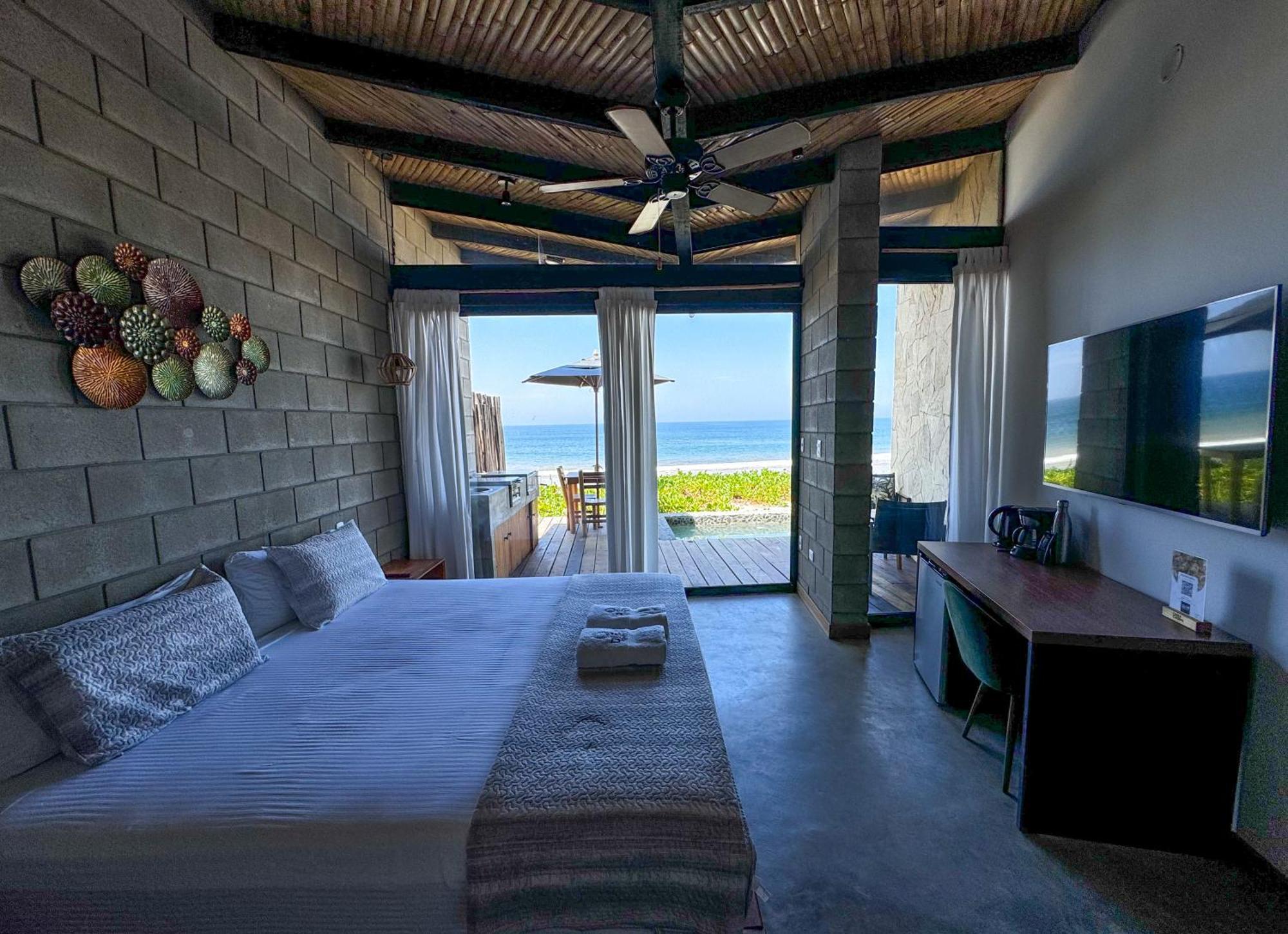 Diem Vichayito Beachfront Eco-Luxury Экстерьер фото