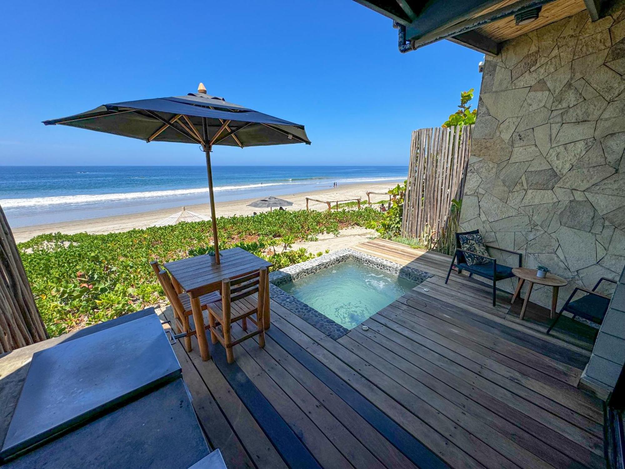 Diem Vichayito Beachfront Eco-Luxury Экстерьер фото
