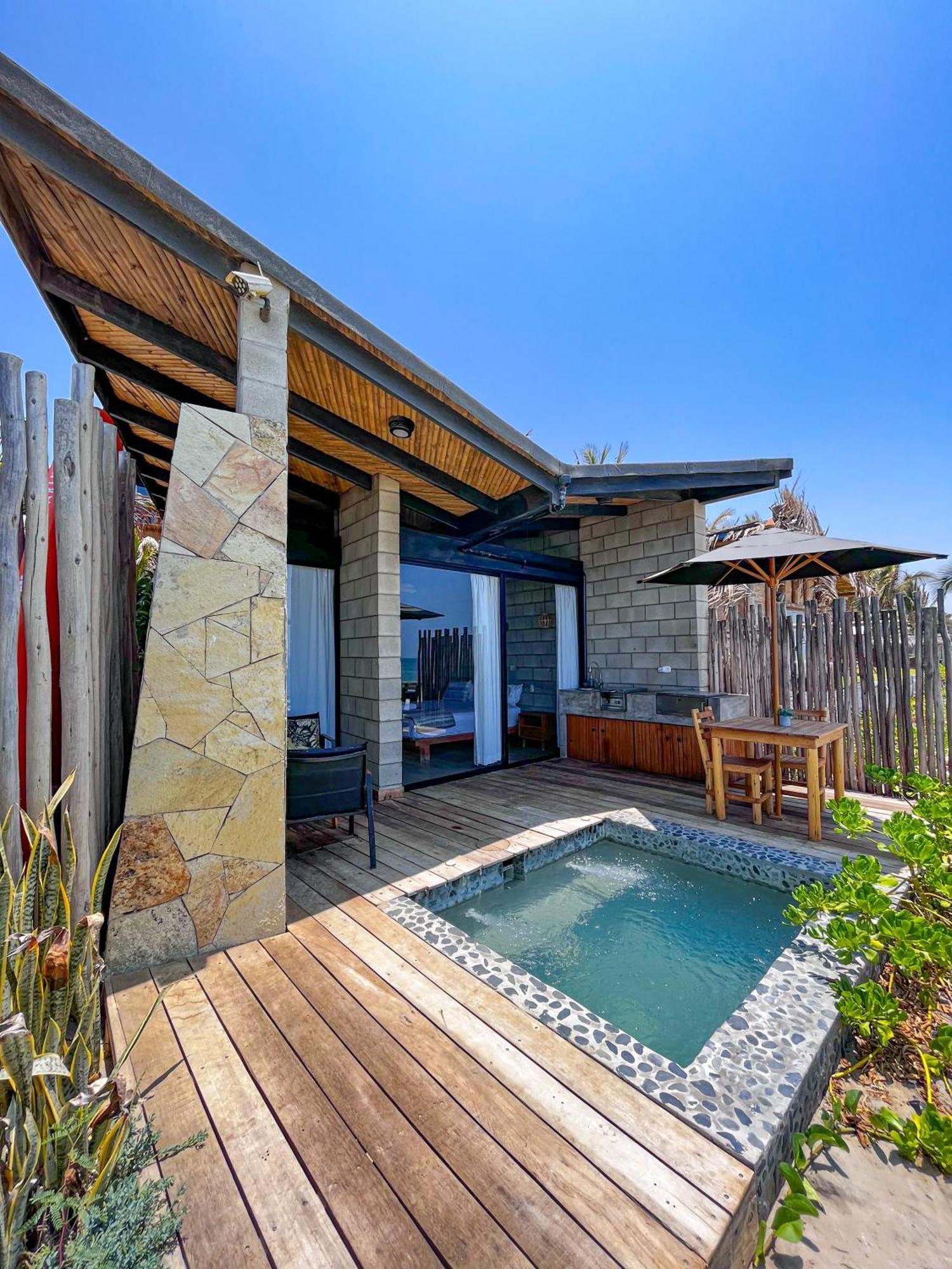 Diem Vichayito Beachfront Eco-Luxury Экстерьер фото