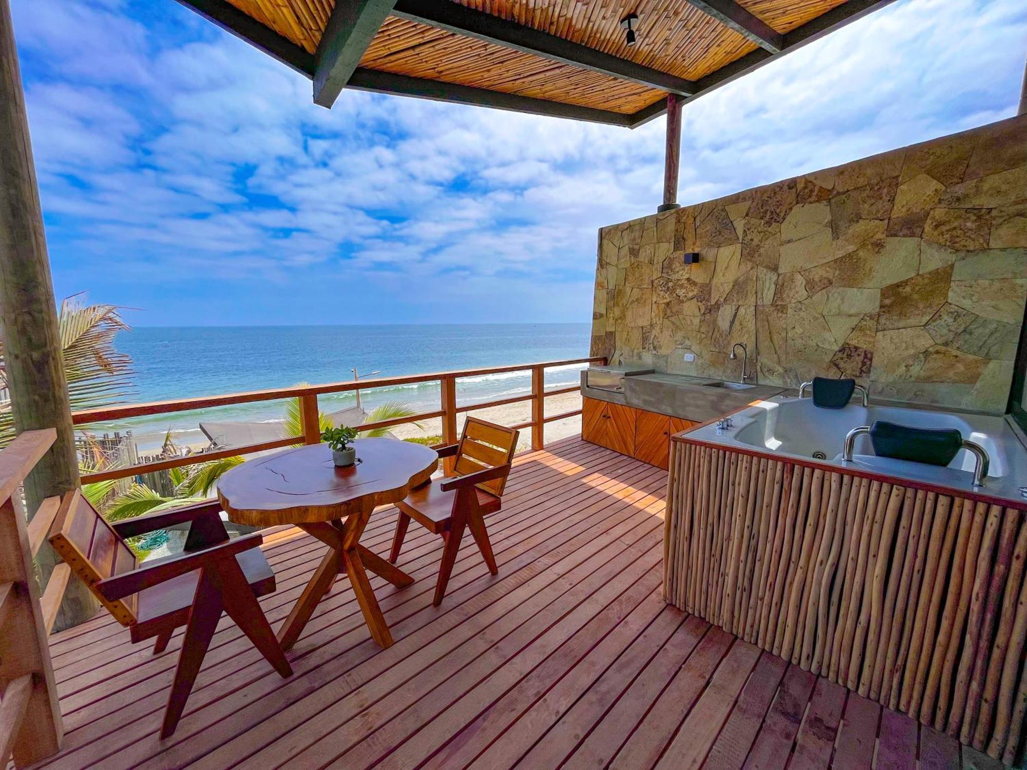 Diem Vichayito Beachfront Eco-Luxury Экстерьер фото