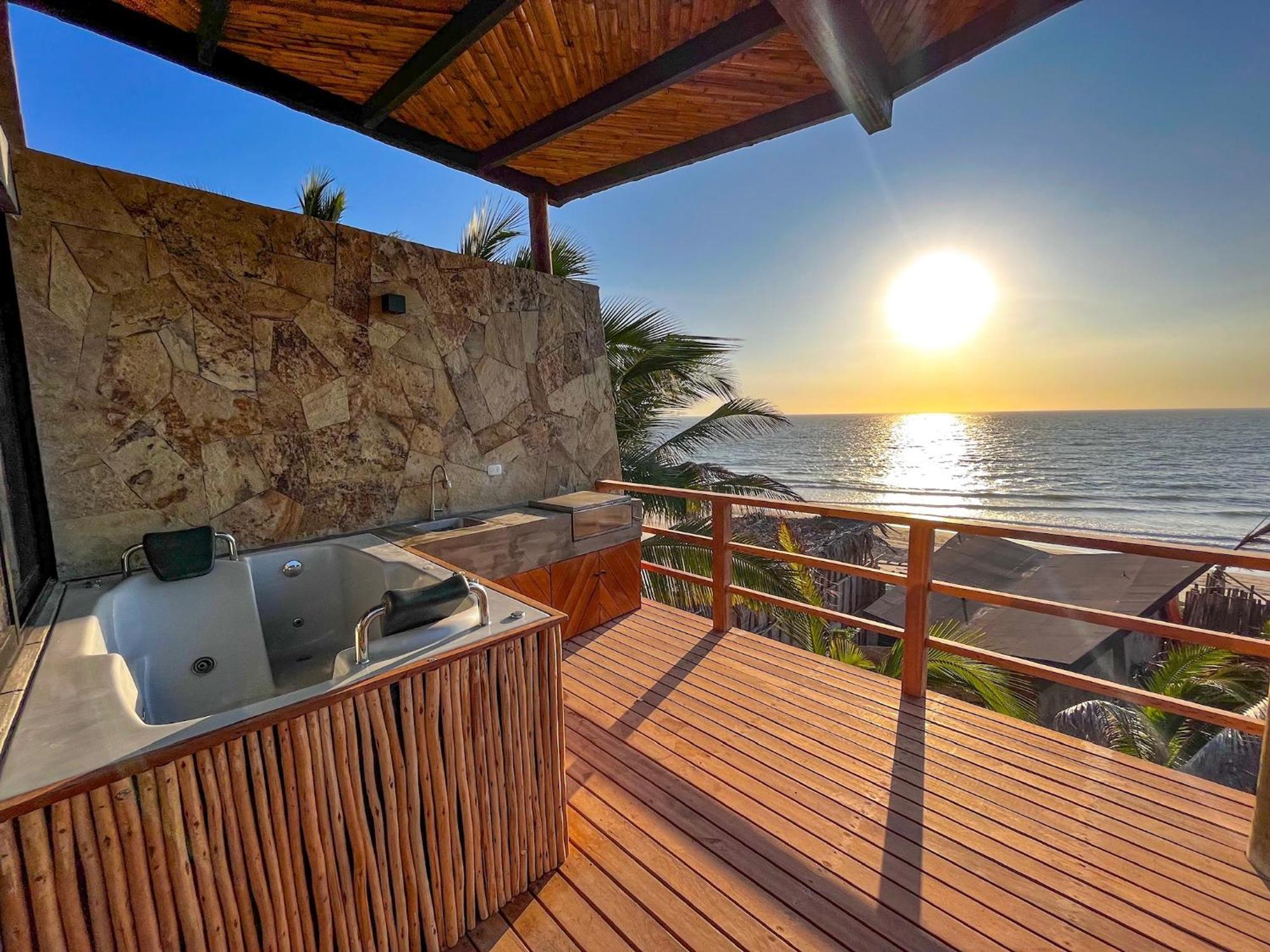 Diem Vichayito Beachfront Eco-Luxury Экстерьер фото