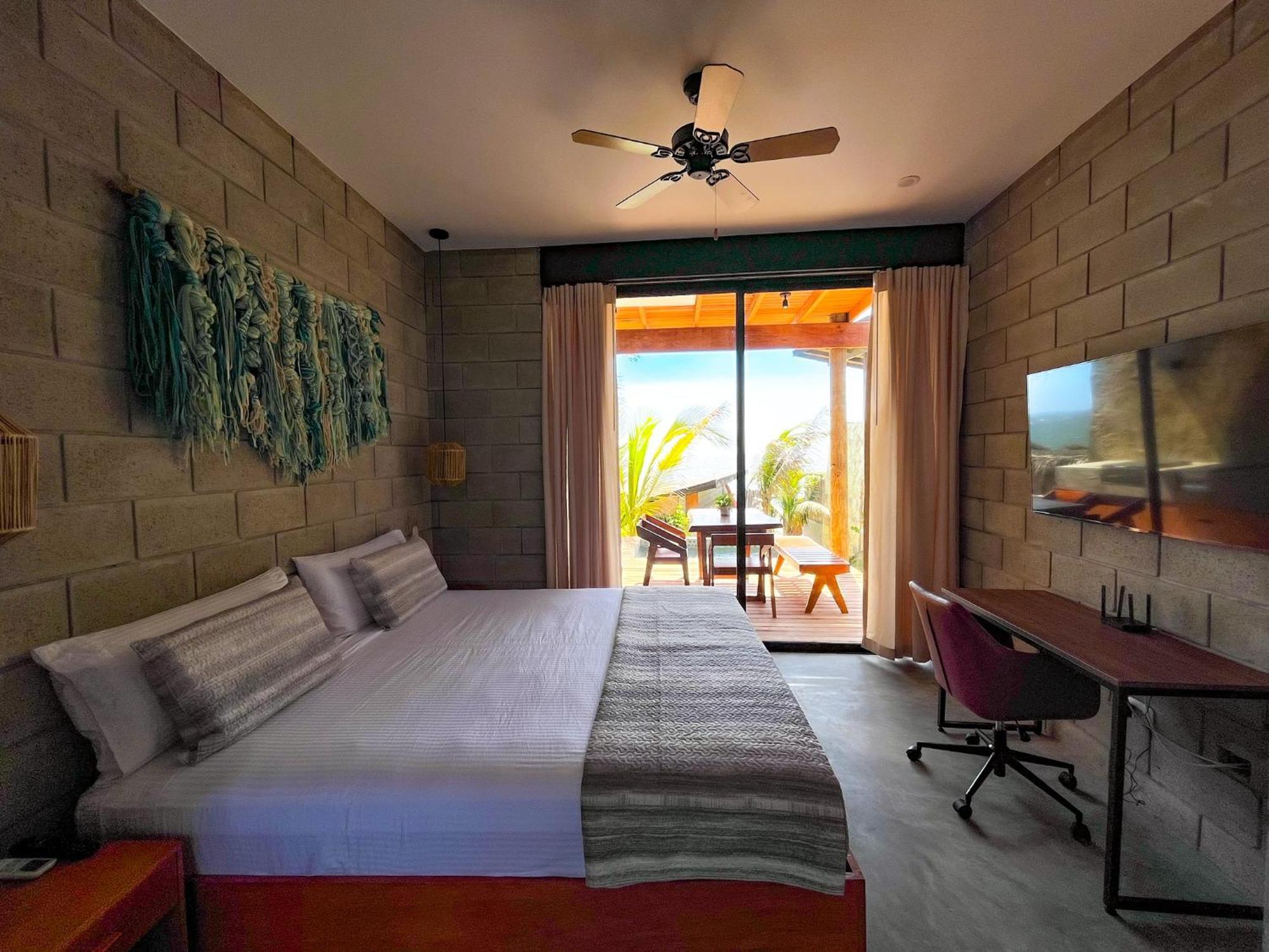 Diem Vichayito Beachfront Eco-Luxury Экстерьер фото