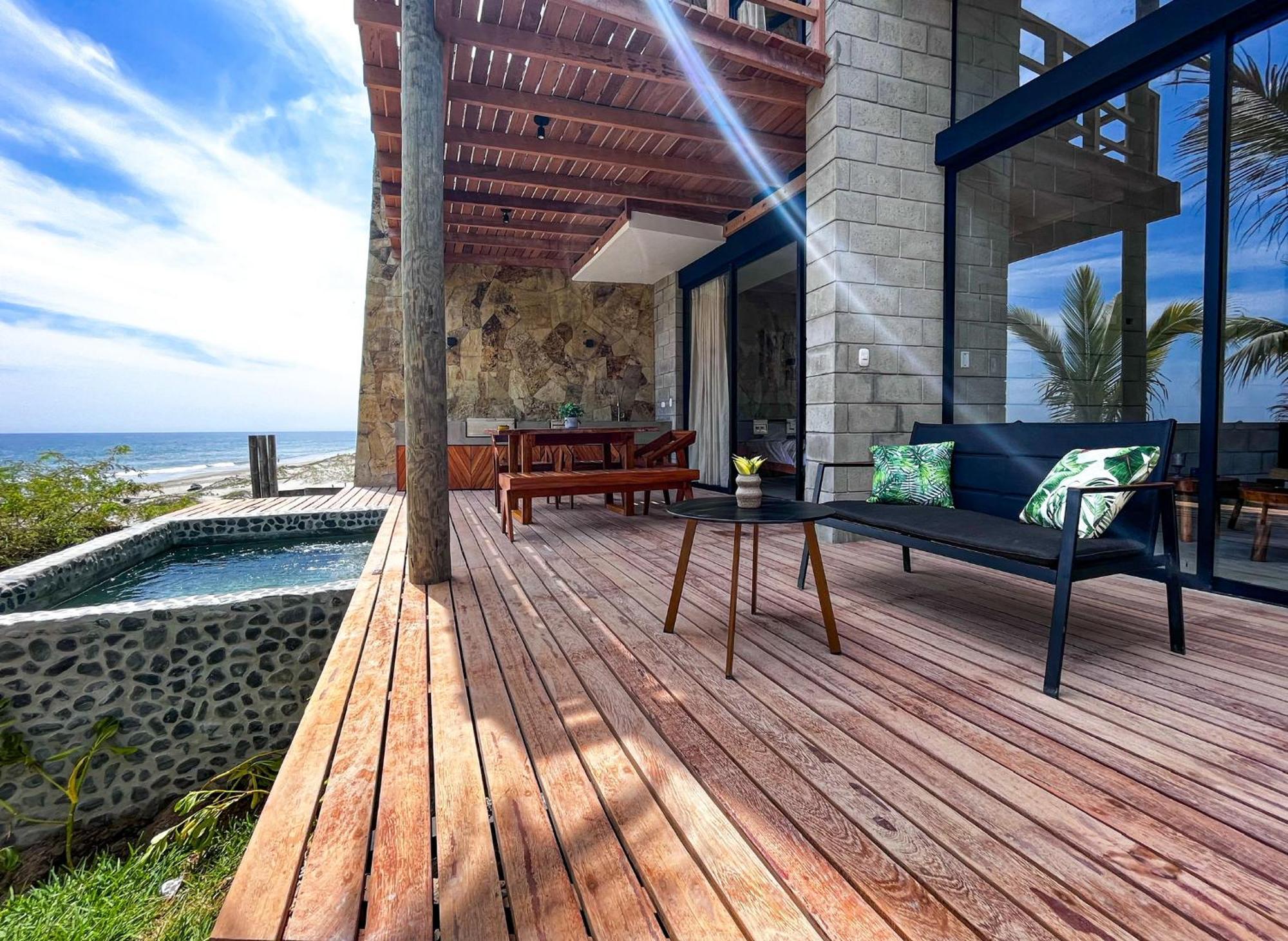 Diem Vichayito Beachfront Eco-Luxury Экстерьер фото
